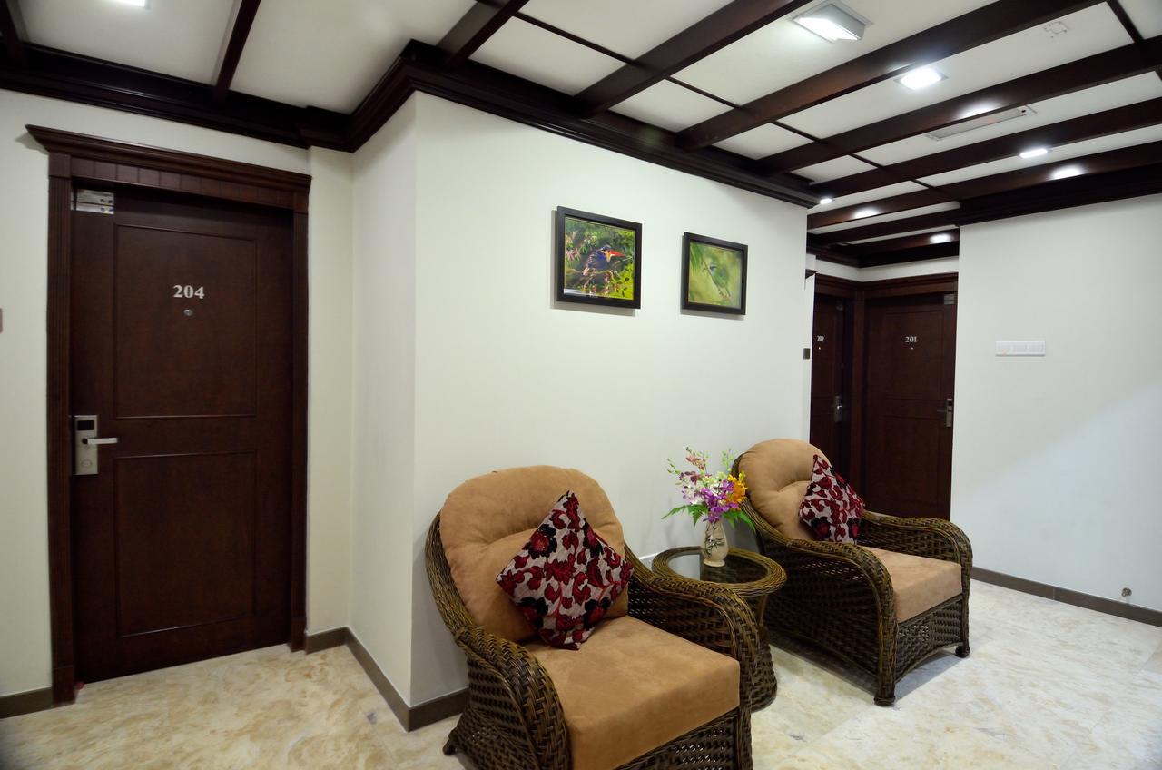 Hotel Kooler Inn Кота-Кинабалу Экстерьер фото